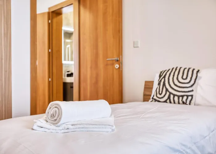 Stylish & Modern 1-bedroom In By Sf Homes *