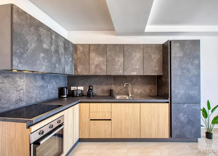 Stylish & Modern 1-bedroom In By Sf Homes