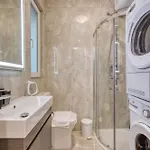 Apartment Stylish & Modern 1-bedroom In By Sf Homes *