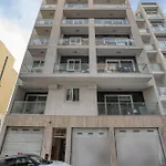Apartment Stylish & Modern 1-bedroom In By Sf Homes *