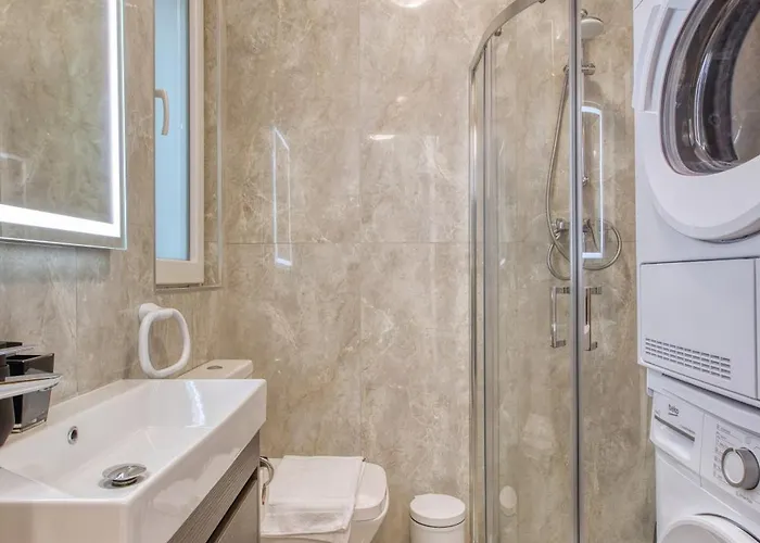 Appartement Stylish & Modern 1-bedroom In By Sf Homes *